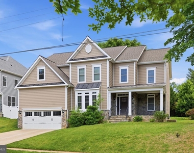 2233 N Underwood Street - Photo Thumbnail 2