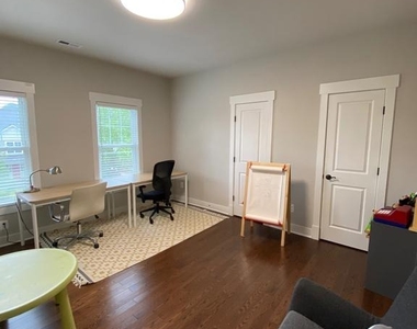 2233 N Underwood Street - Photo Thumbnail 38