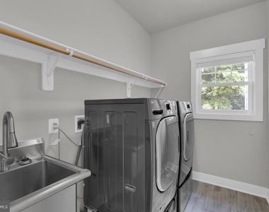 2233 N Underwood Street - Photo Thumbnail 33