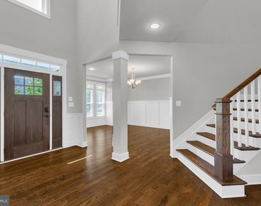 2233 N Underwood Street - Photo Thumbnail 5