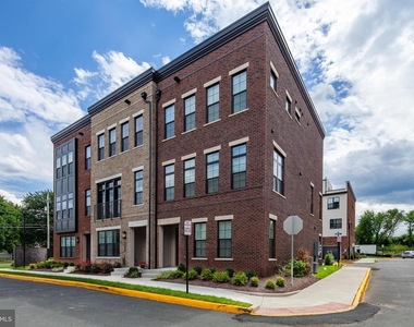 1770 Violet Ridge Place - Photo Thumbnail 1