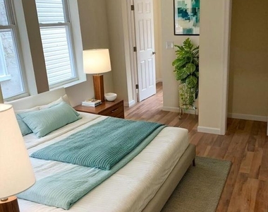 4840 N Camac Street - Photo Thumbnail 2