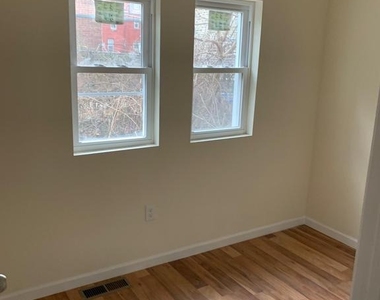4840 N Camac Street - Photo Thumbnail 5