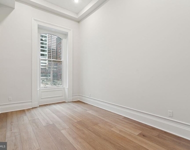 1822 Chestnut Street - Photo Thumbnail 9