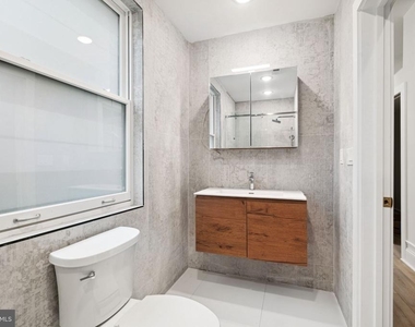 1822 Chestnut Street - Photo Thumbnail 19