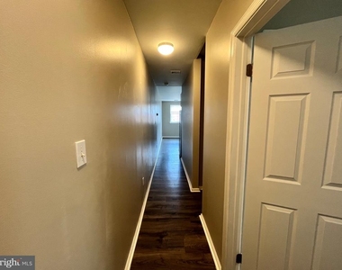 420 N 41st Street - Photo Thumbnail 7
