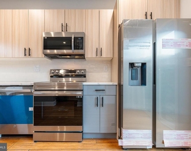 2821 Livingston Street - Photo Thumbnail 7
