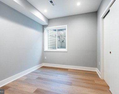 2821 Livingston Street - Photo Thumbnail 15