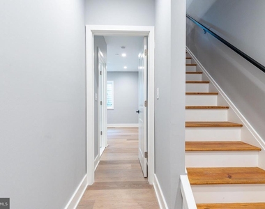 2821 Livingston Street - Photo Thumbnail 11