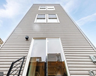 2821 Livingston Street - Photo Thumbnail 24