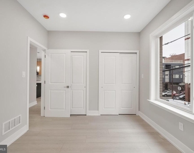 1111 S 24th Street - Photo Thumbnail 5