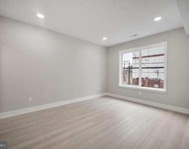 1111 S 24th Street - Photo Thumbnail 10