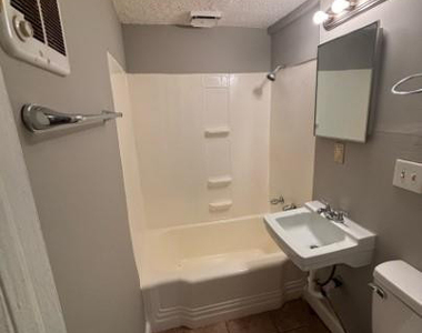202.5 N. Virginia Ave Avenue - Photo Thumbnail 7