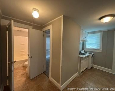 202.5 N. Virginia Ave Avenue - Photo Thumbnail 6
