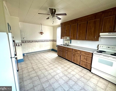 4576 Lemar Road - Photo Thumbnail 14