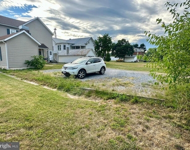 4576 Lemar Road - Photo Thumbnail 4