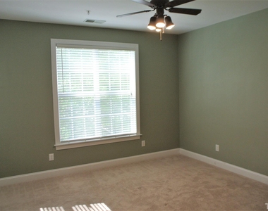 1621 Providence Glen Drive - Photo Thumbnail 7