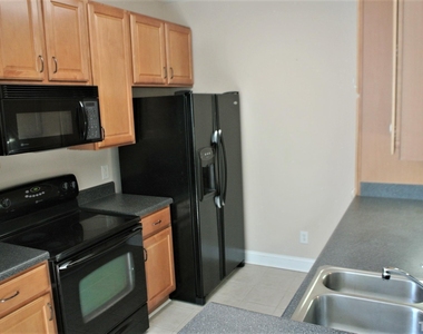 1621 Providence Glen Drive - Photo Thumbnail 2