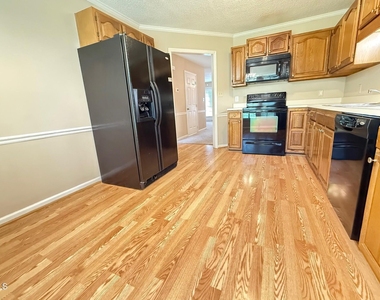 120 Greenmont Lane - Photo Thumbnail 3