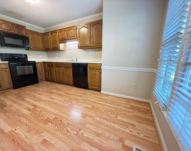 120 Greenmont Lane - Photo Thumbnail 4