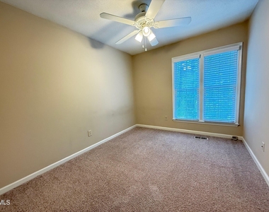 120 Greenmont Lane - Photo Thumbnail 16