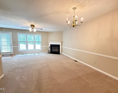 120 Greenmont Lane - Photo Thumbnail 6
