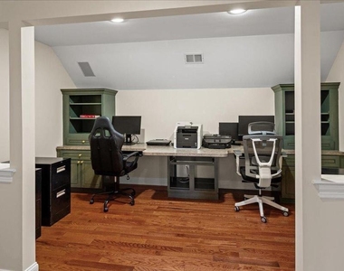 12 Windermere Way - Photo Thumbnail 33