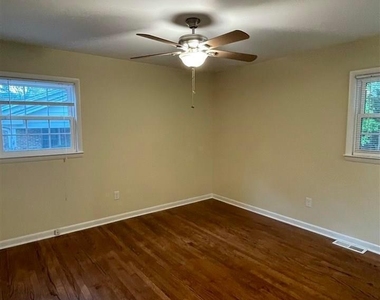 406 Bryan Street - Photo Thumbnail 16