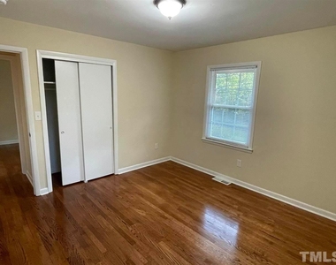 406 Bryan Street - Photo Thumbnail 19