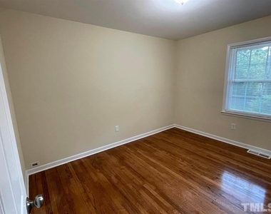 406 Bryan Street - Photo Thumbnail 17