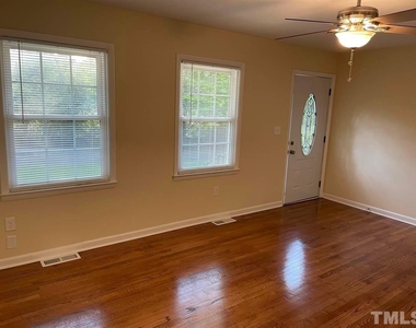 406 Bryan Street - Photo Thumbnail 4