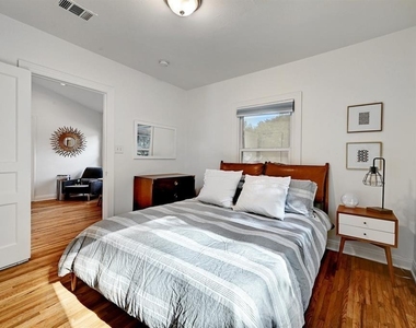 2943 Higgins St - Photo Thumbnail 13