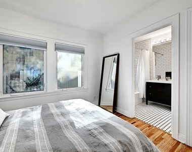 2943 Higgins St - Photo Thumbnail 14