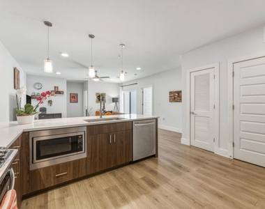 2213 Poquito St - Photo Thumbnail 13
