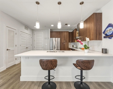 2213 Poquito St - Photo Thumbnail 10