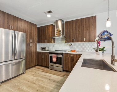 2213 Poquito St - Photo Thumbnail 14