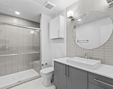 4004 Banister Ln - Photo Thumbnail 12