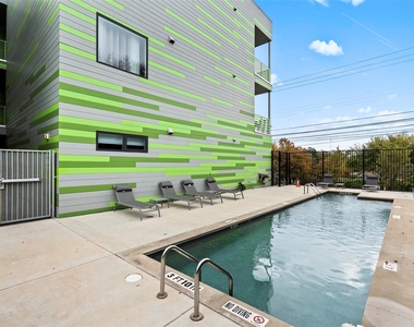 4004 Banister Ln - Photo Thumbnail 22