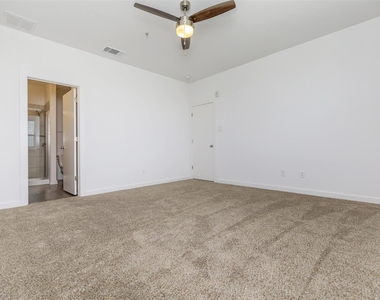 428 Ozark Trail Trl - Photo Thumbnail 6
