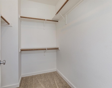 428 Ozark Trail Trl - Photo Thumbnail 7