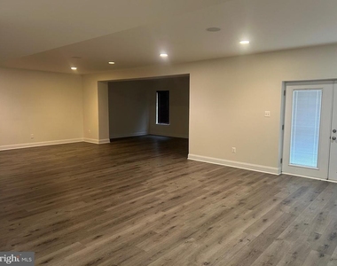 4382 Stonecrest Drive - Photo Thumbnail 6
