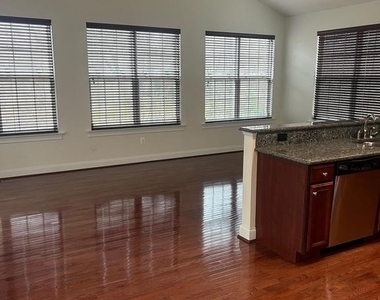 4382 Stonecrest Drive - Photo Thumbnail 4