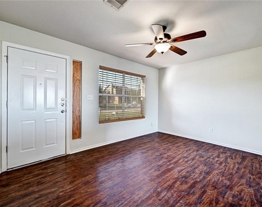11724 Gemmer St - Photo Thumbnail 5