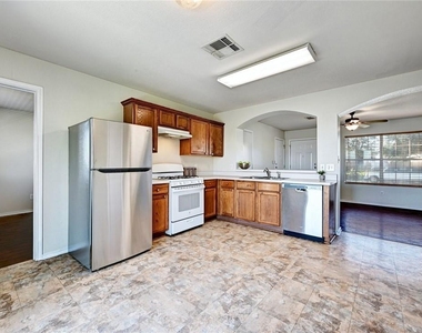 11724 Gemmer St - Photo Thumbnail 9