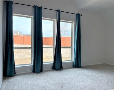 156 Santa Maria St - Photo Thumbnail 18