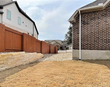 156 Santa Maria St - Photo Thumbnail 30