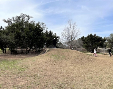 156 Santa Maria St - Photo Thumbnail 32