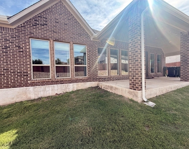 156 Santa Maria St - Photo Thumbnail 38