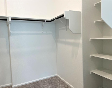 156 Santa Maria St - Photo Thumbnail 21