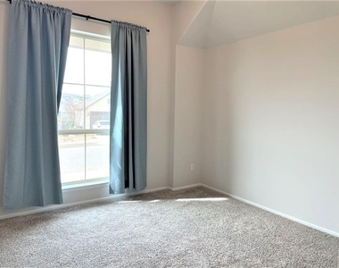 156 Santa Maria St - Photo Thumbnail 12
